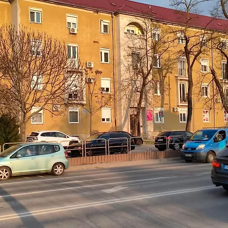 Lägenhet Central Apartman Tatabanya Tatabánya